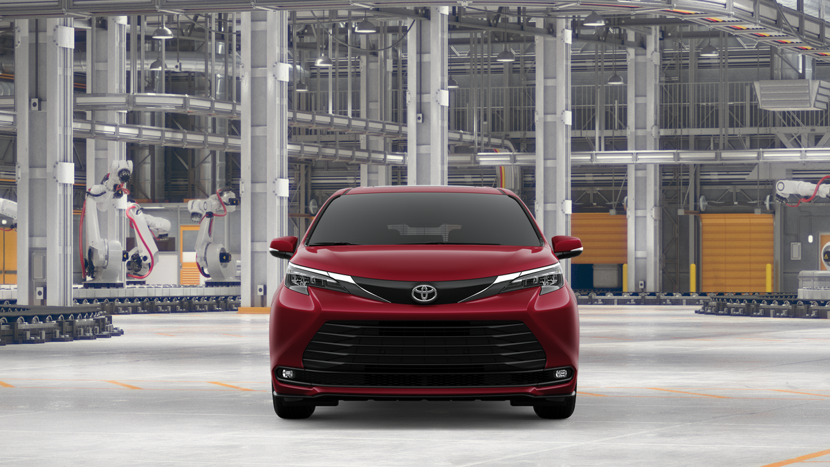 New 2026 Ruby Flare Pearl Toyota XLE image 17