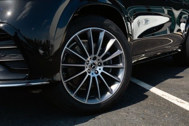 New 2026 Obsidian Black Metallic Mercedes-Benz GLE 350 image 26