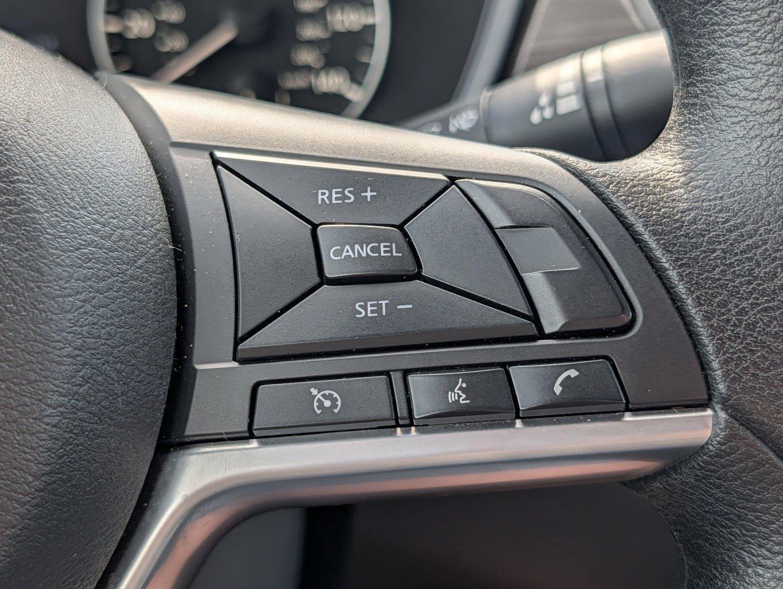 2025 Nissan Altima SV - Photo 25
