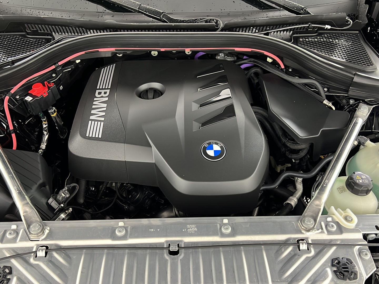 New 2026 Black Sapphire Metallic BMW 30 xDrive image 28