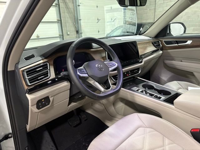 New 2026 White/off-white Volkswagen 2.0T SE image 9