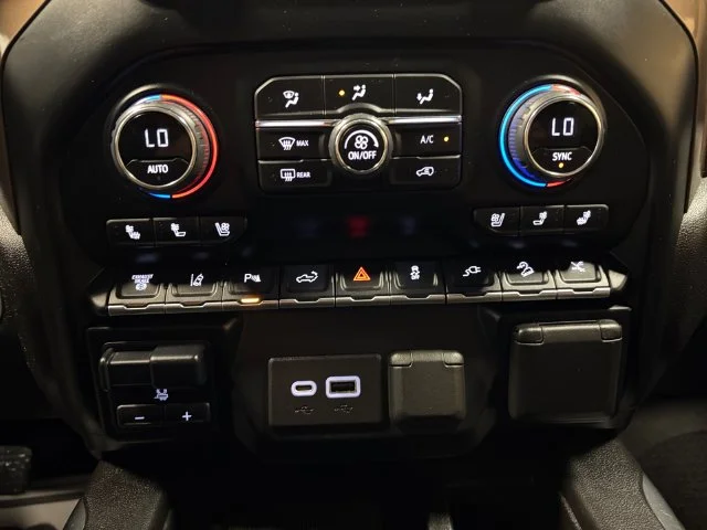 Used 2022 White Chevrolet High Country image 22