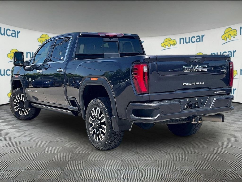 Used 2024 Silver GMC Denali Ultimate image 4