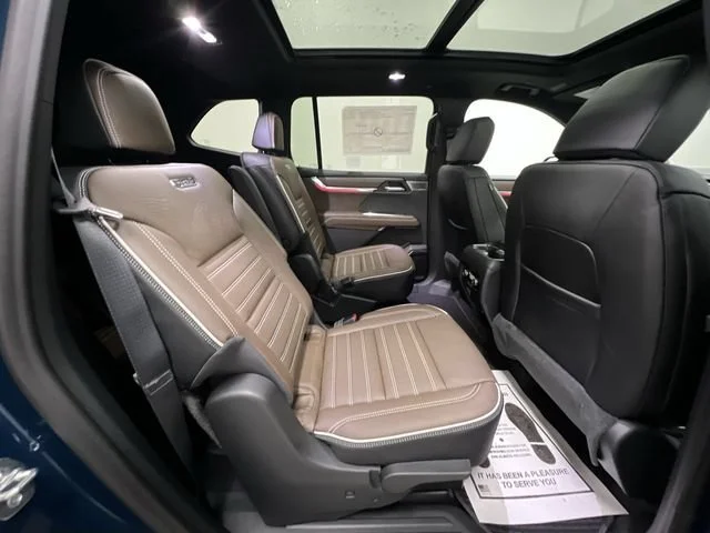2027 GMC Acadia Denali Ultimate - Photo 29