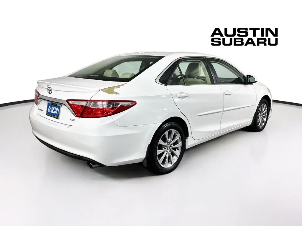 Used 2015 White Toyota XLE image 7