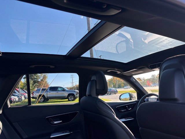 New 2027 Graphite Grey Metallic Mercedes-Benz GLC 300 image 23