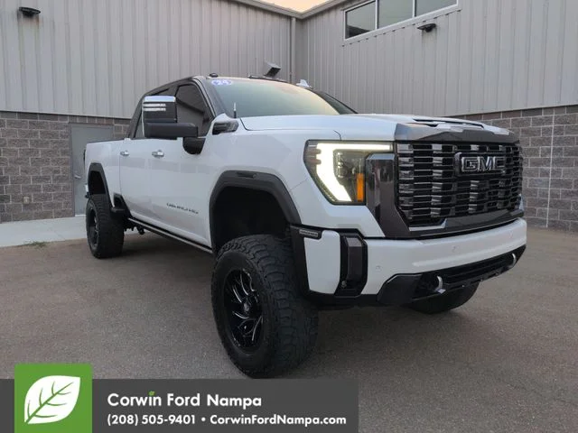 Used 2024 White GMC Denali Ultimate image 1