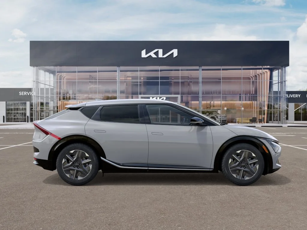 New 2026 Wolf Gray Kia Light Long Range In-Transit image 7