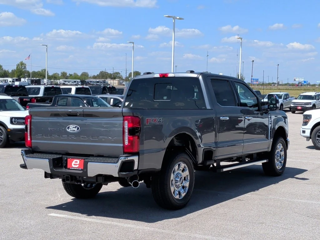 New 2027 Carbonized Gray Metallic Ford F-250® Lariat® image 7