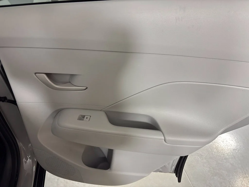 Used 2025 Gray Hyundai SEL image 17