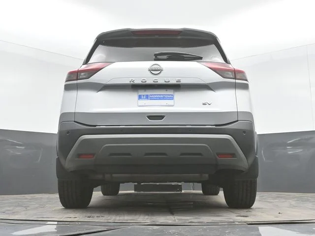 Used 2022 Silver Nissan SV image 44