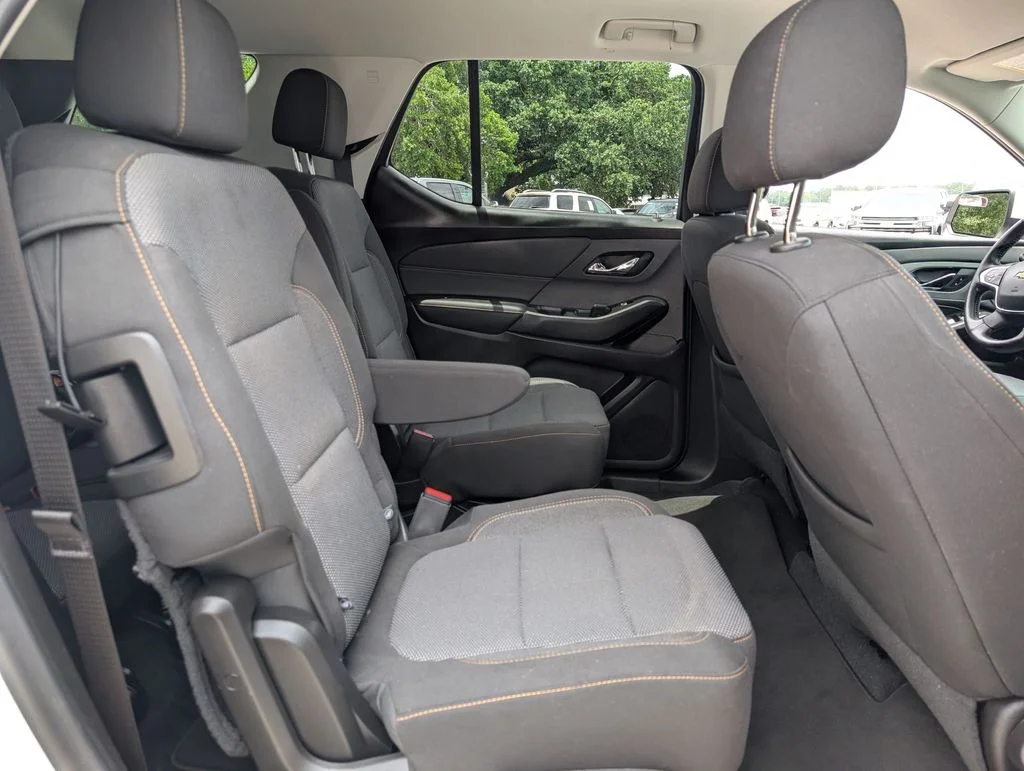 Used 2021 White Chevrolet LT image 23