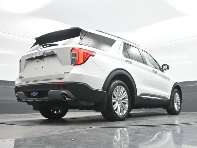 Used 2021 White Ford Limited image 26