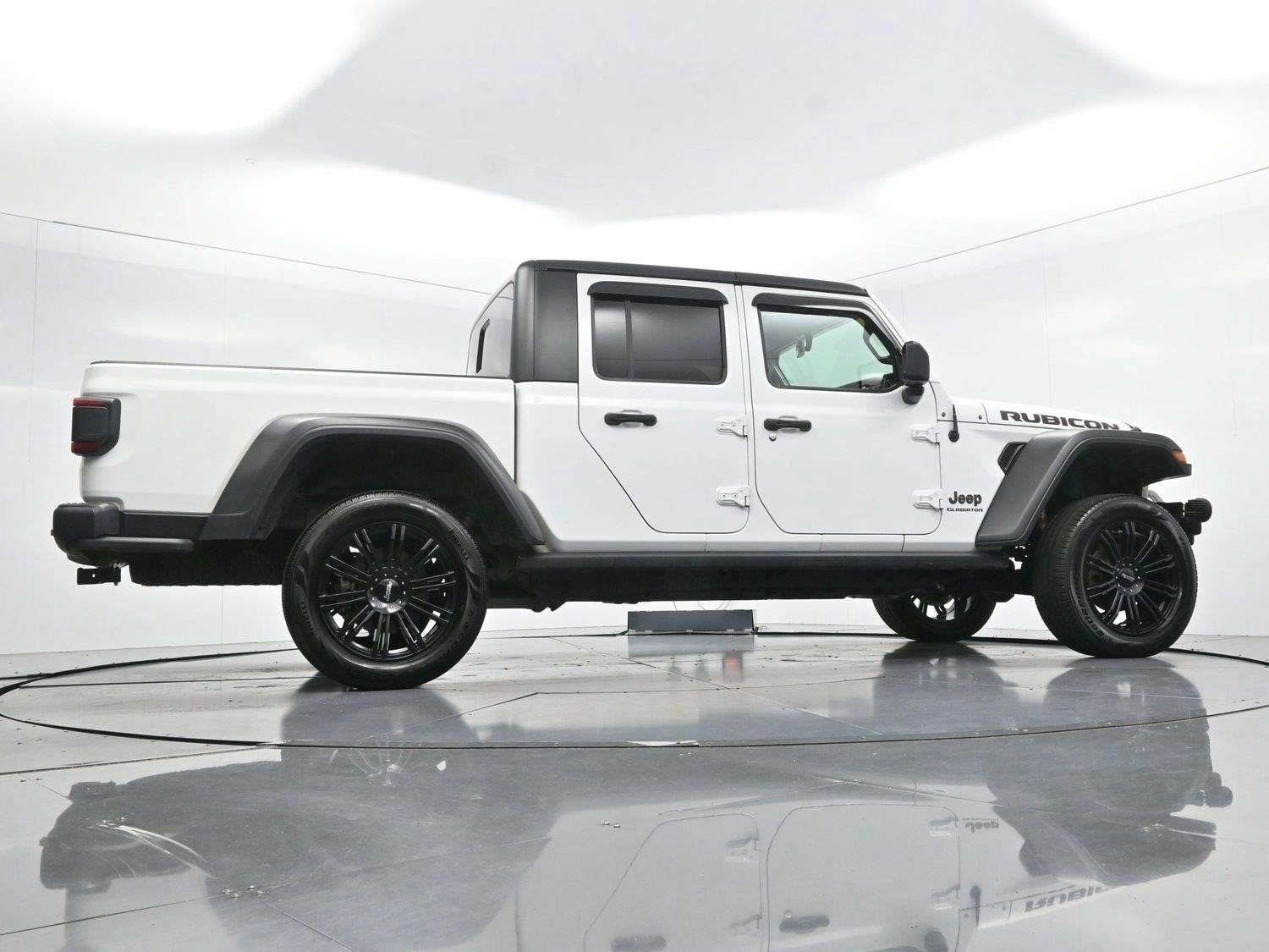 Used 2021 Bright White Clearcoat Jeep Rubicon image 49