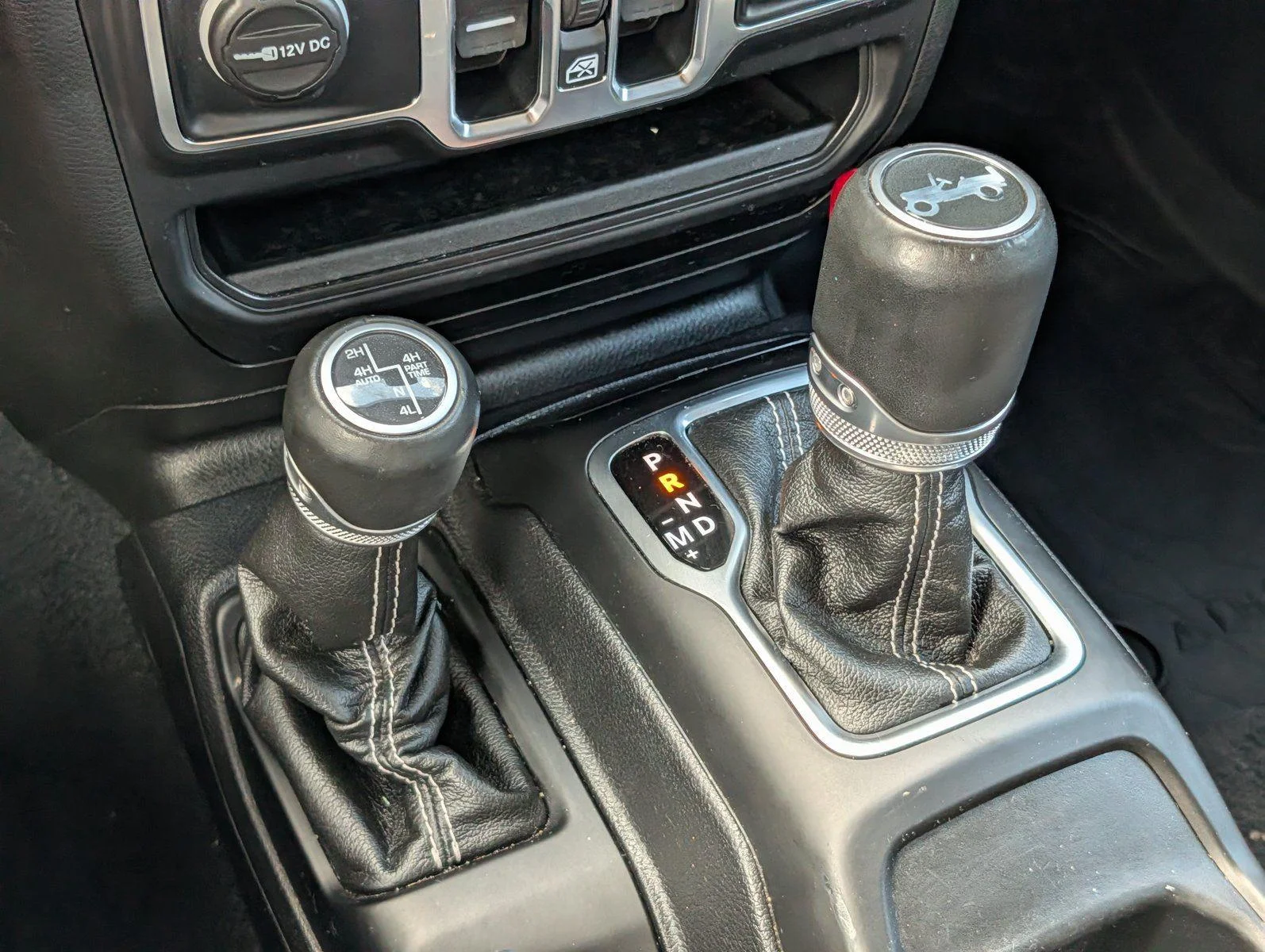 Used 2020 Granite Crystal Metallic Clearcoat Jeep North Edition image 26