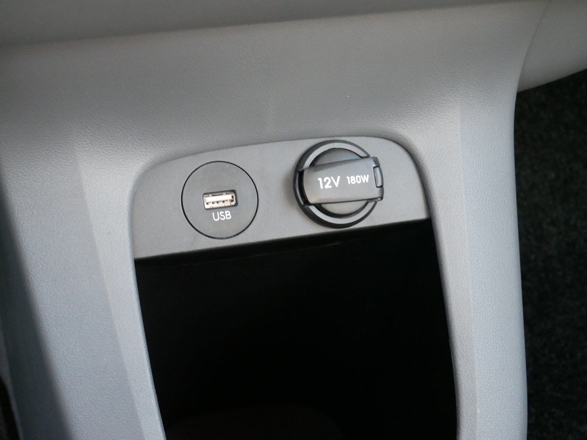 2024 Hyundai IONIQ 5 SEL - Photo 23