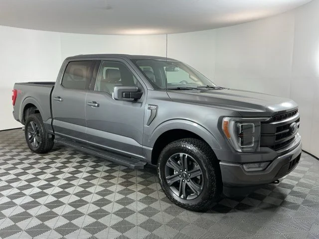 Certified Used 2023  Ford Lariat image 3