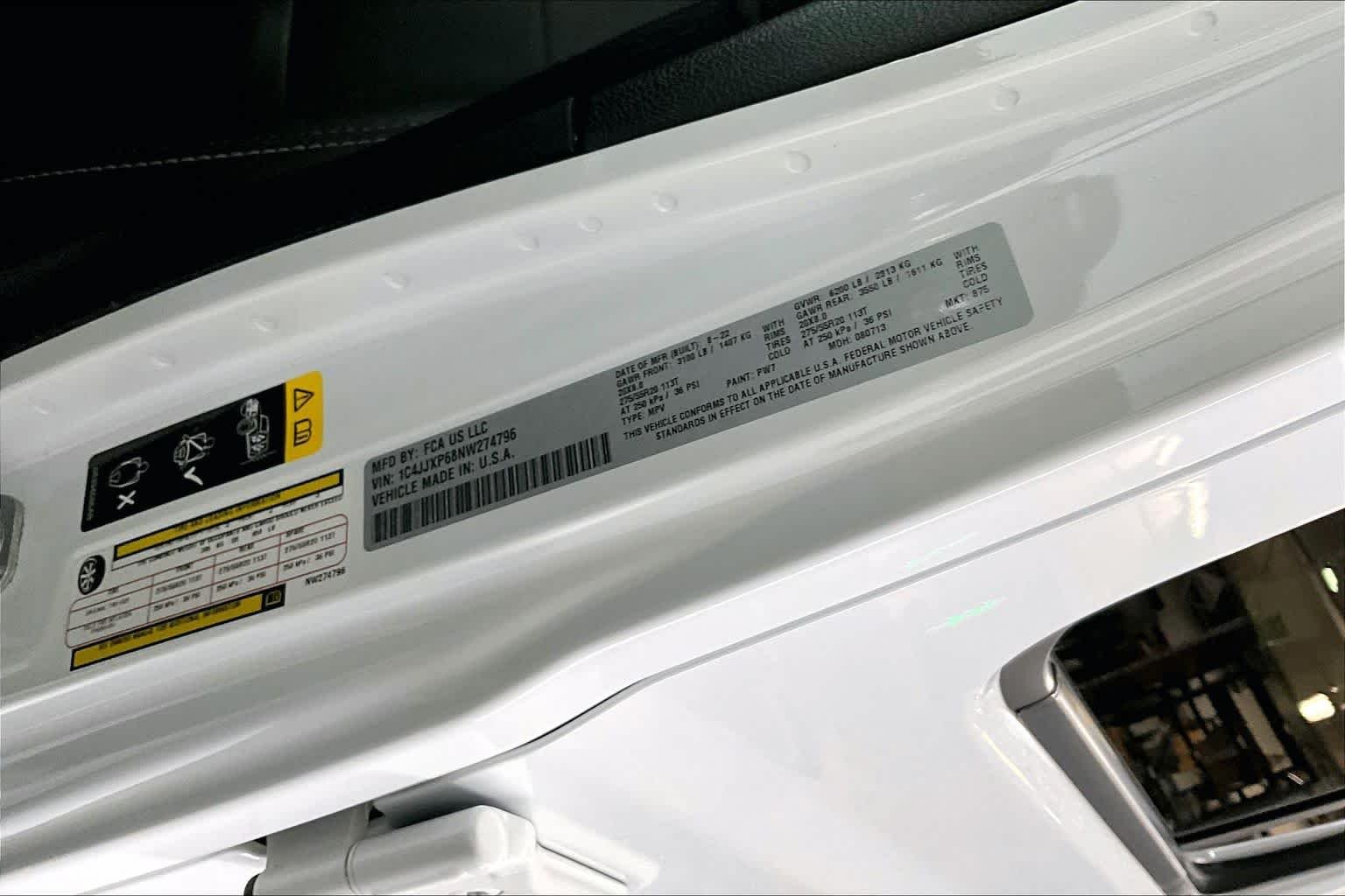 Used 2022 Bright White Clearcoat Jeep Unlimited Sahara image 30