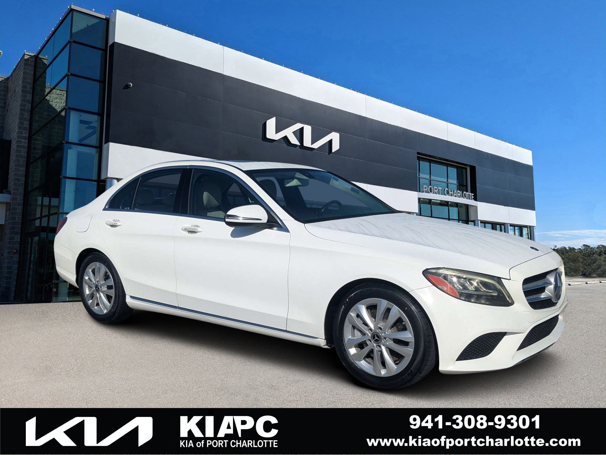 2019 Mercedes-Benz C-Class C300's photo