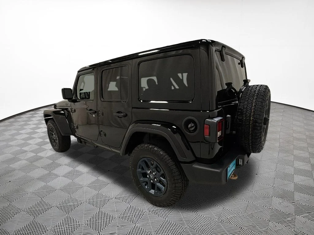 New 2026 Black Clear-Coat Exterior Paint Jeep 85th Anniversary Edition image 11