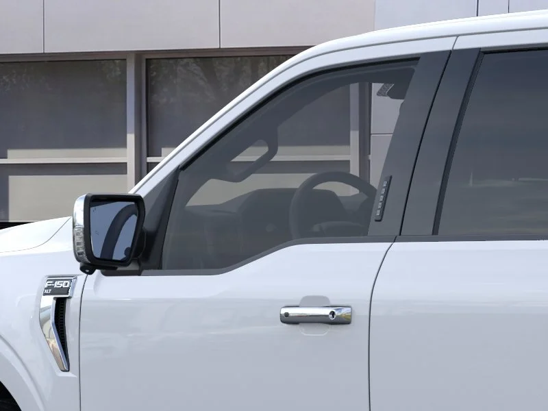 New 2024 Oxford White Ford XLT image 20