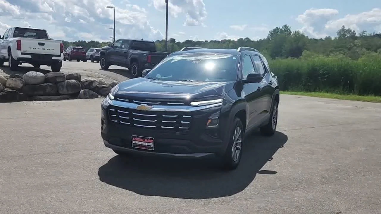 Used 2025 Mosaic Black Metallic Chevrolet AWD LT image 4