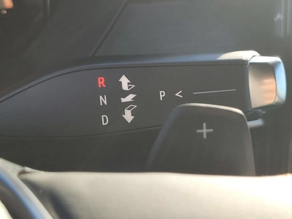2026 GMC Acadia AT4 - Photo 21