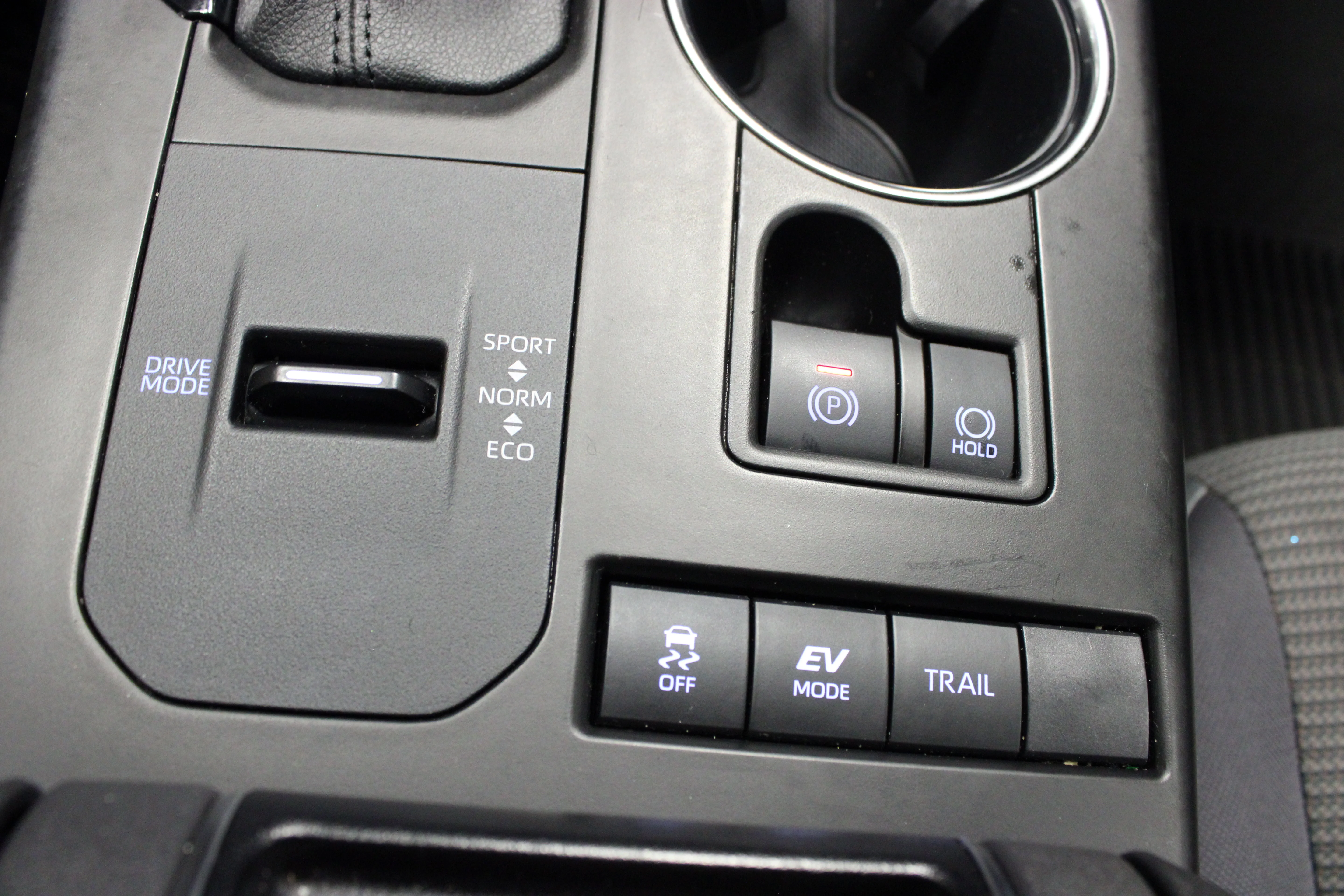 Used 2021 Midnight Black Metallic Toyota LE image 30