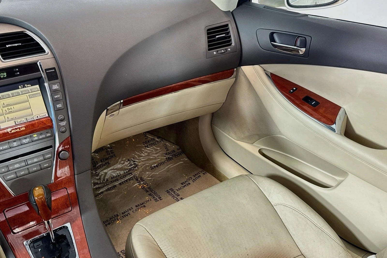 Used 2011 Satin Cashmere Metallic Lexus  image 21