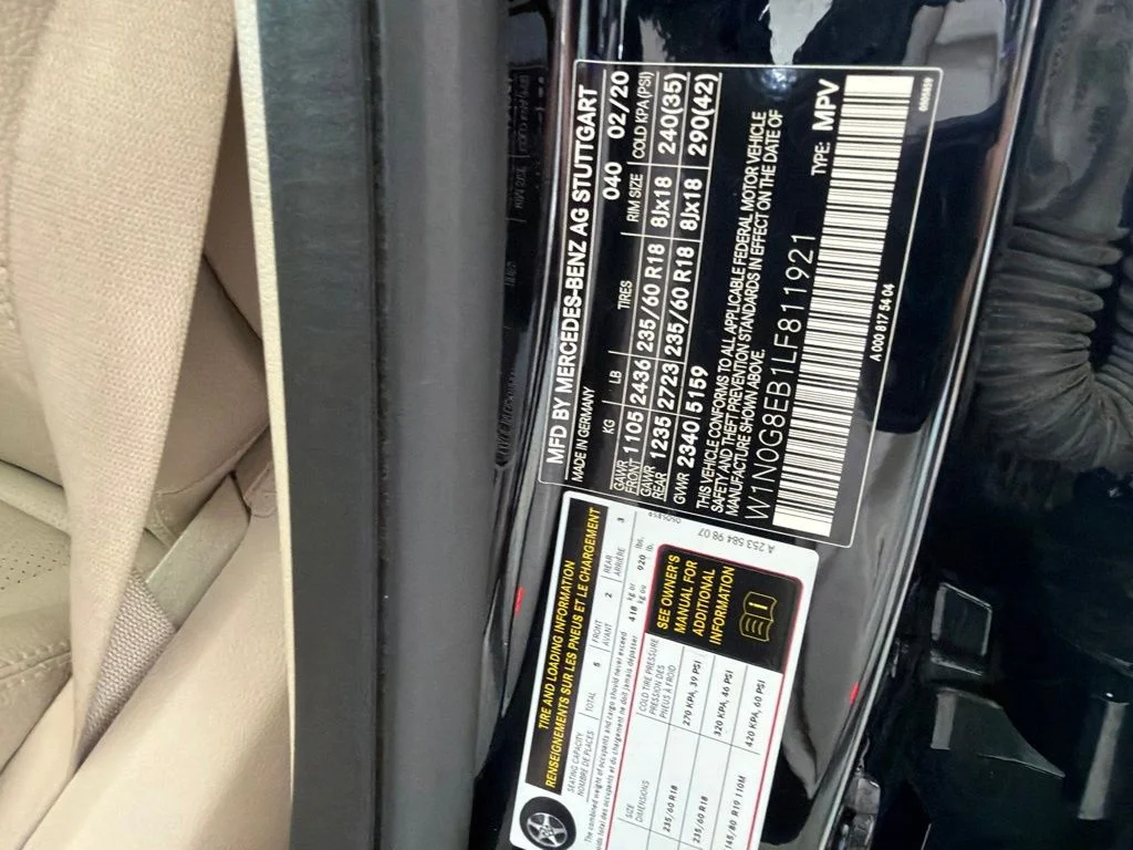 Used 2020 Black Mercedes-Benz GLC 300 image 51