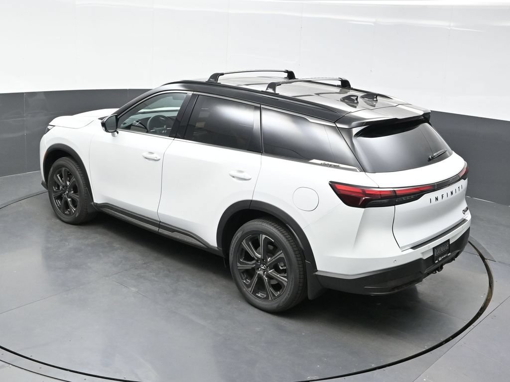 New 2027 2T RAD WHT INFINITI Autograph AWD image 48