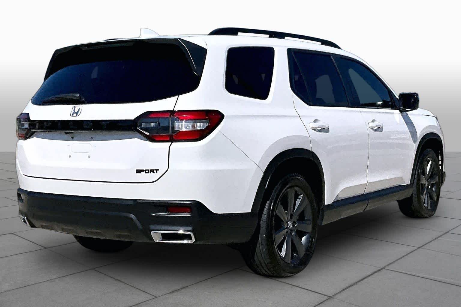 2025 Honda Pilot Sport - Photo 13
