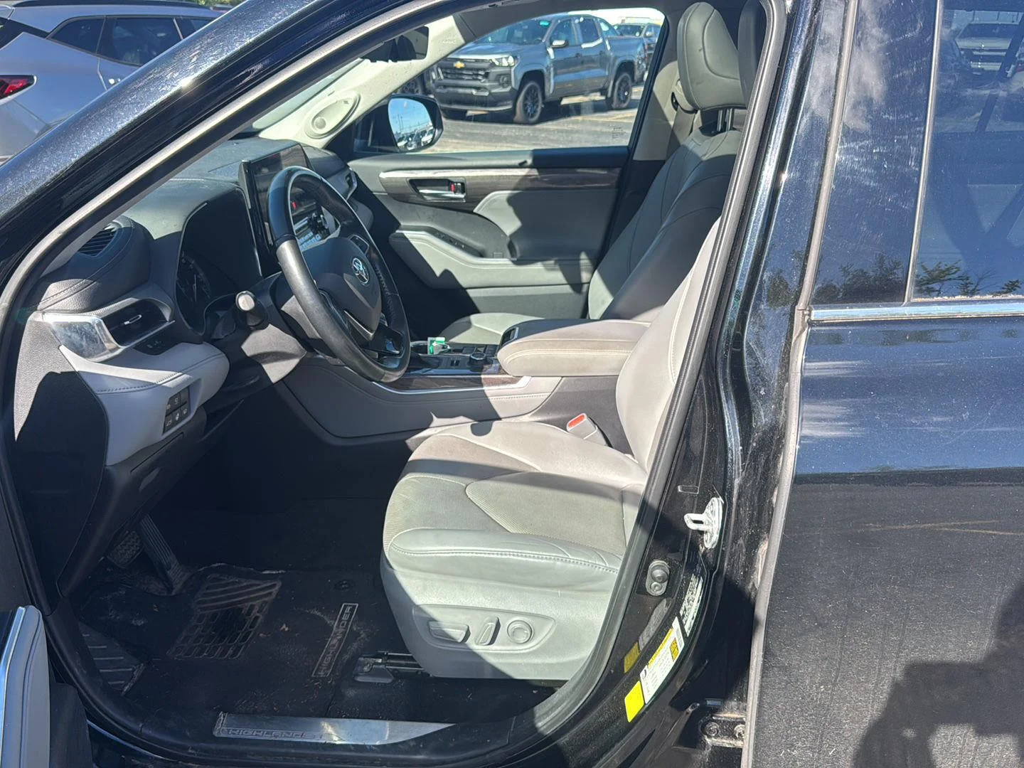 Used 2021 Midnight Black Metallic Toyota Platinum image 11