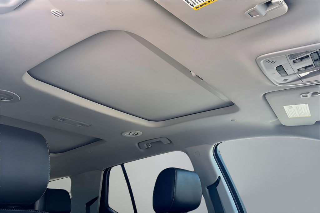 Used 2021 Beige Chevrolet Premier image 24