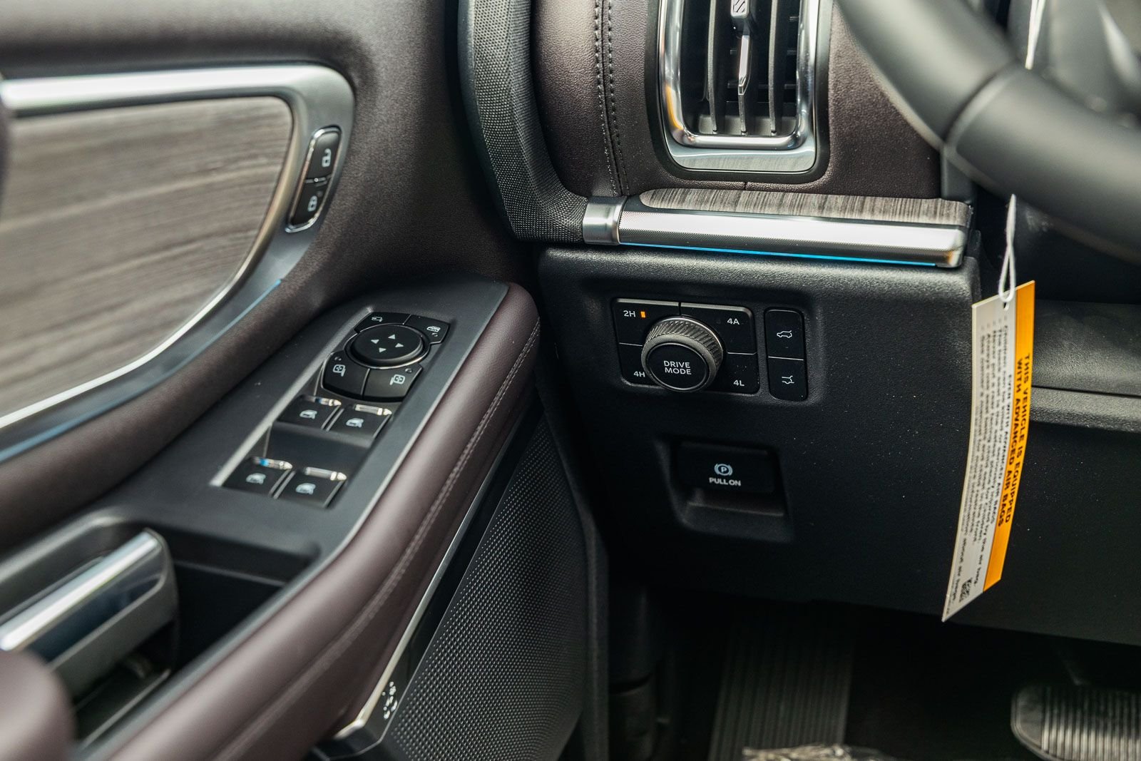 New 2026 Agate Black Metallic Ford Platinum® image 28