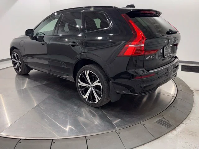 Certified Used 2024 Onyx Black Volvo Ultimate image 3