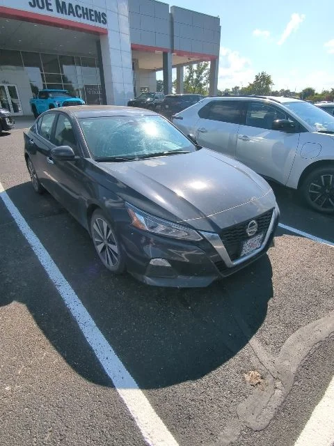 Used 2021 Blue Nissan 2.5 SV image 7