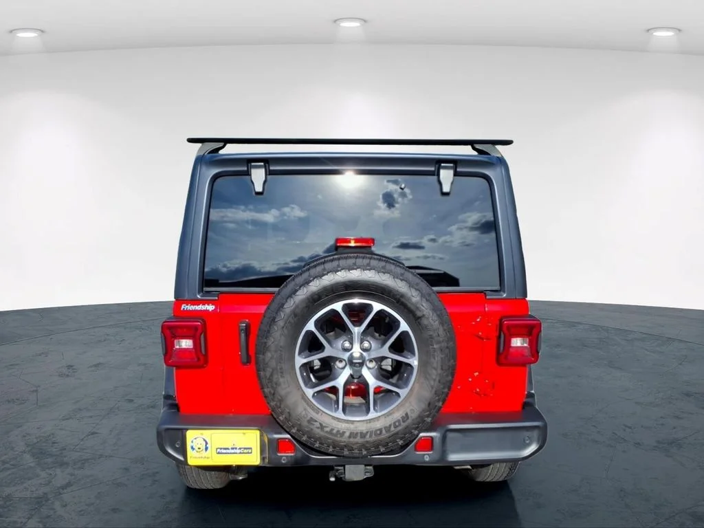 Used 2024 Red Jeep Sport S image 10