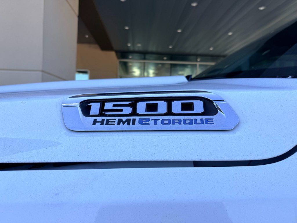 Used 2022 Bright White Clearcoat Ram Laramie image 31