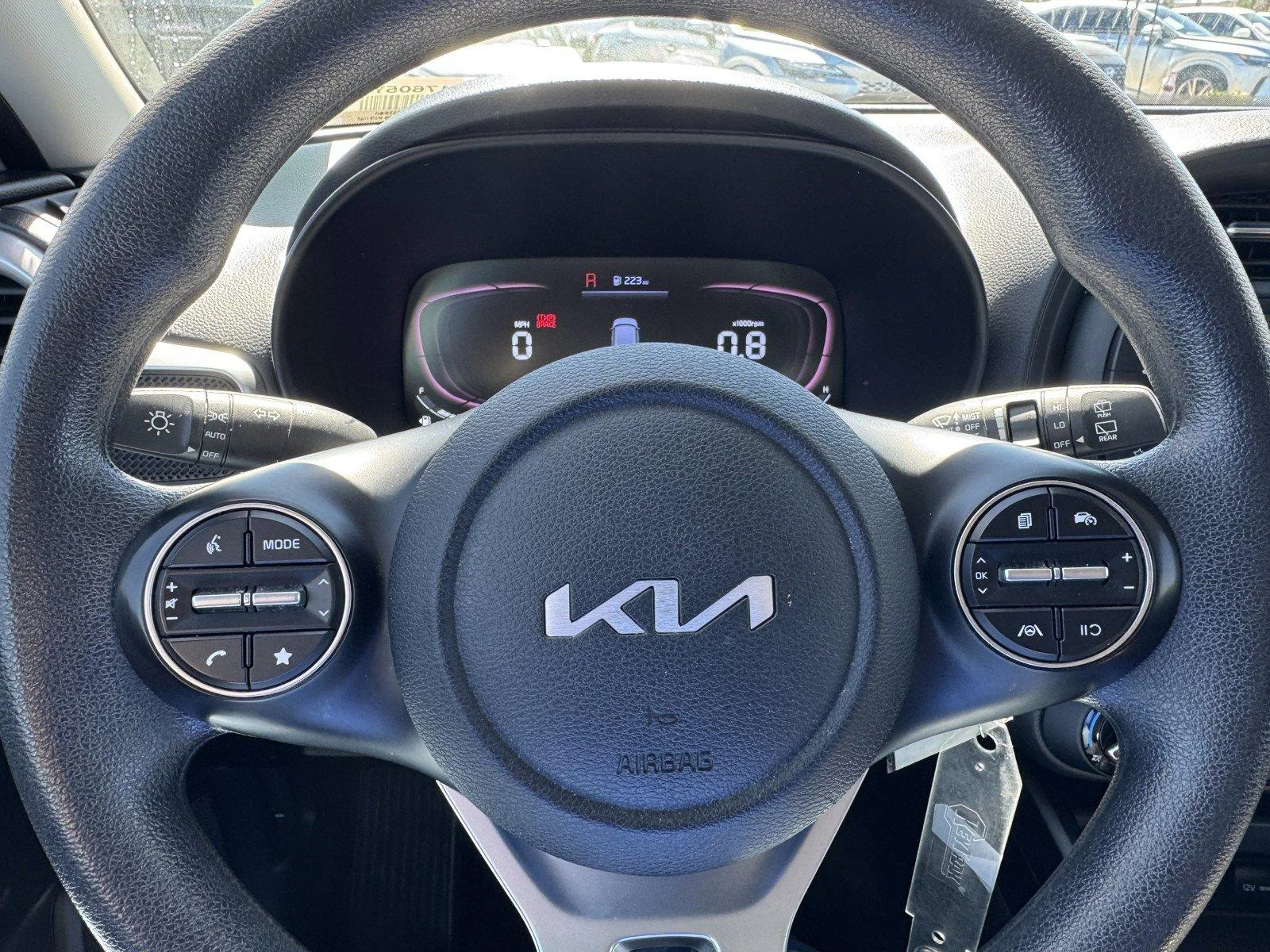 Used 2024 Snow White Pearl Kia LX image 26