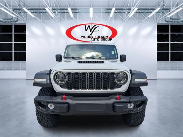 New 2026 Bright White Clear-Coat Exterior Paint Jeep Rubicon image 6