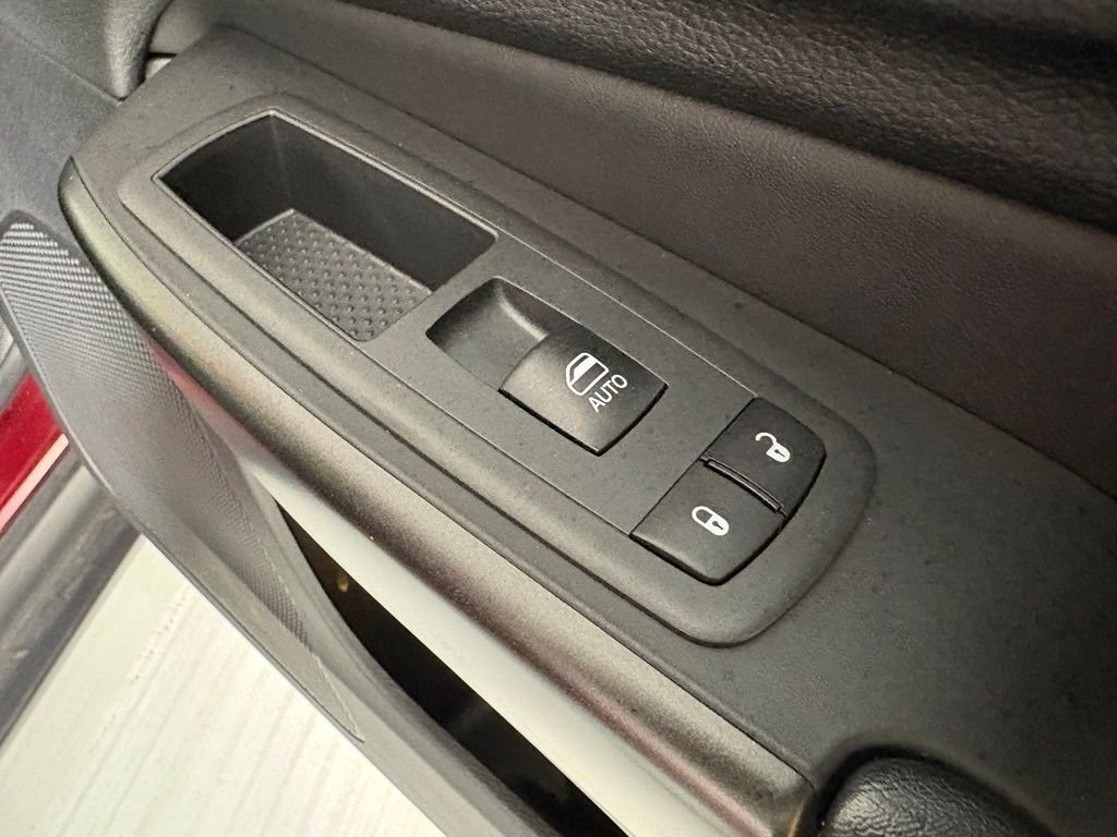 Used 2021 Red Jeep Trailhawk image 13