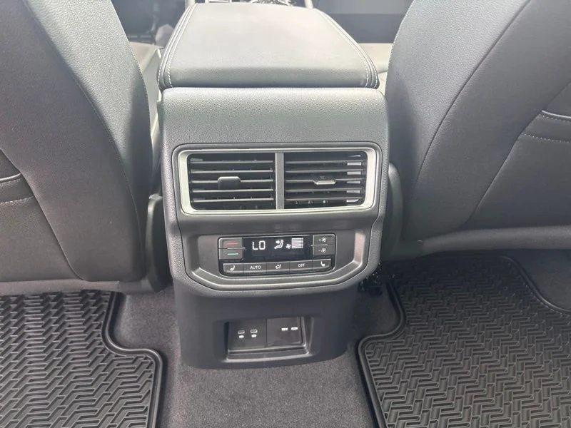 New 2026 White/off-white Volkswagen 2.0T SEL Premium R-Line image 21