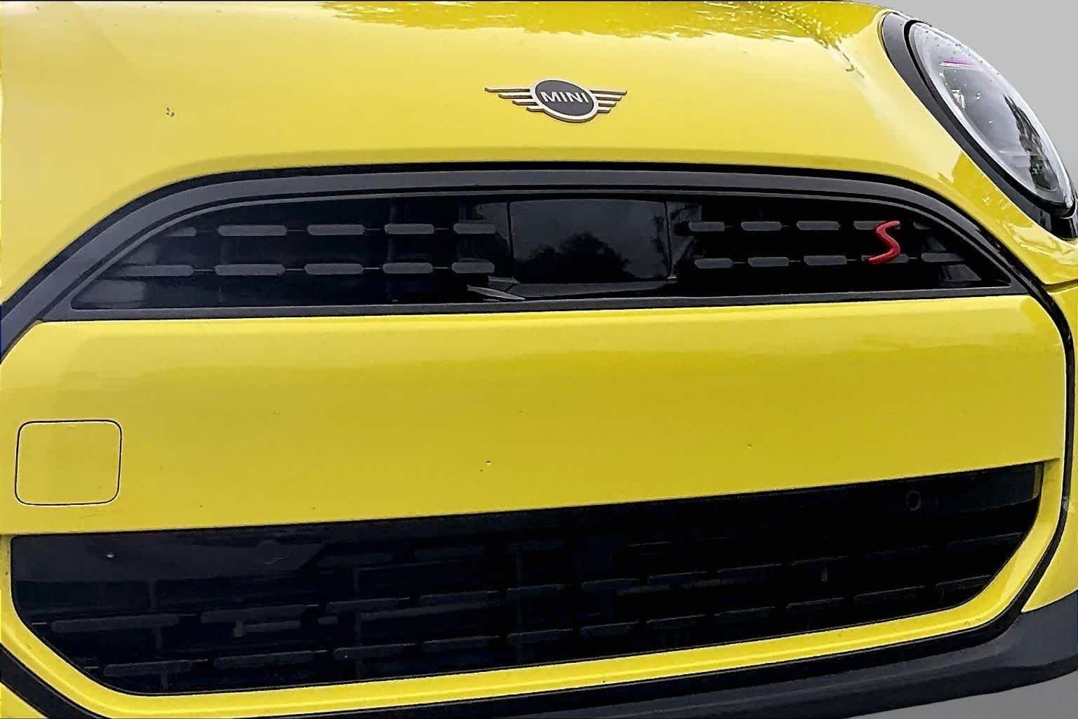 Used 2025 Sunny Side Yellow MINI Cooper S image 28
