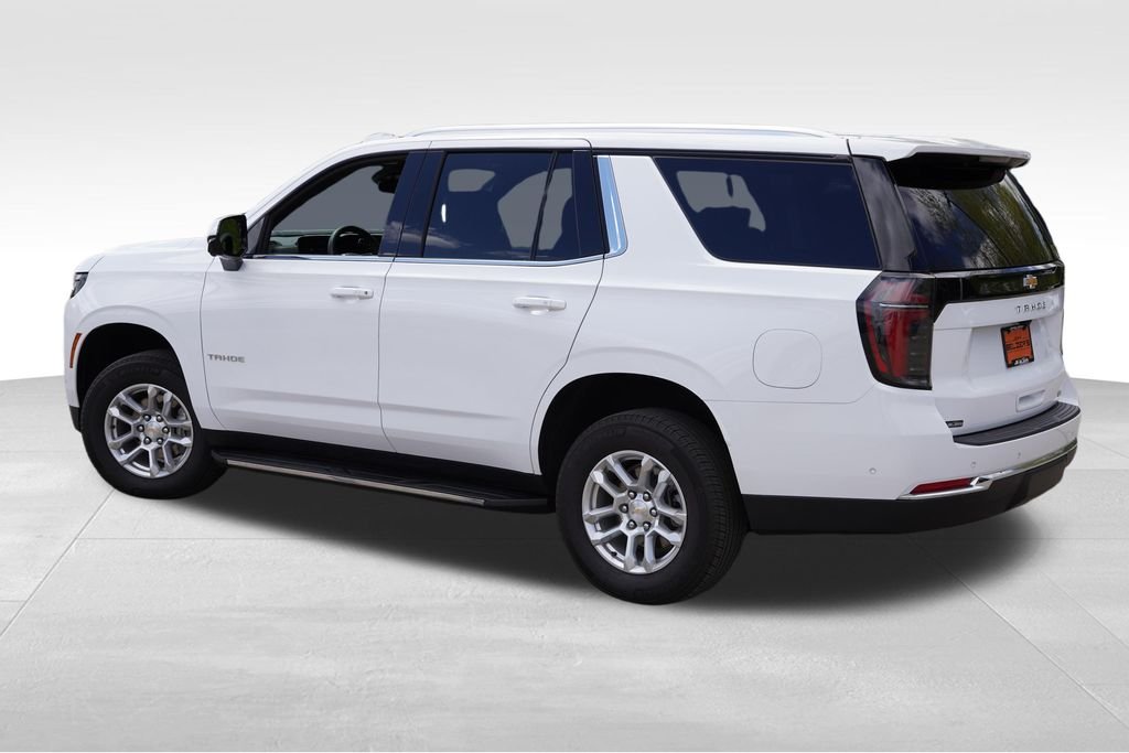 Used 2025 Summit White Chevrolet LT image 8