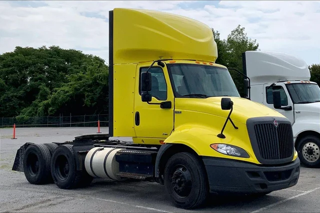 Pre-Owned 2023 International RH613 6X4 Day Cab