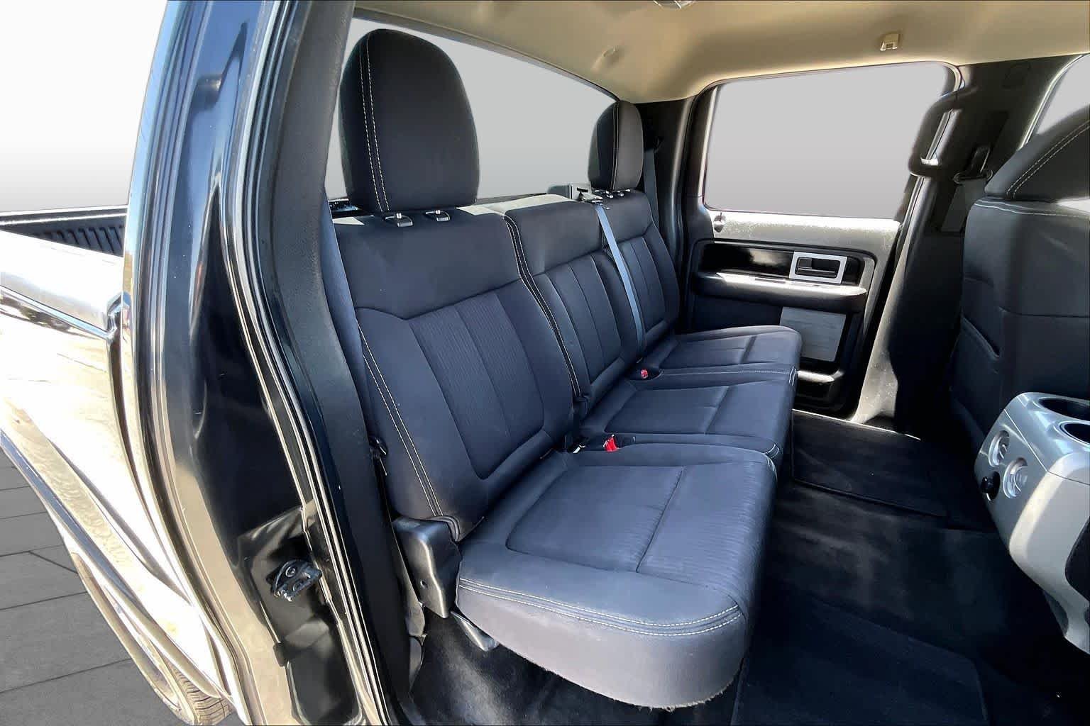 Used 2010 Tuxedo Black Ford XLT image 17