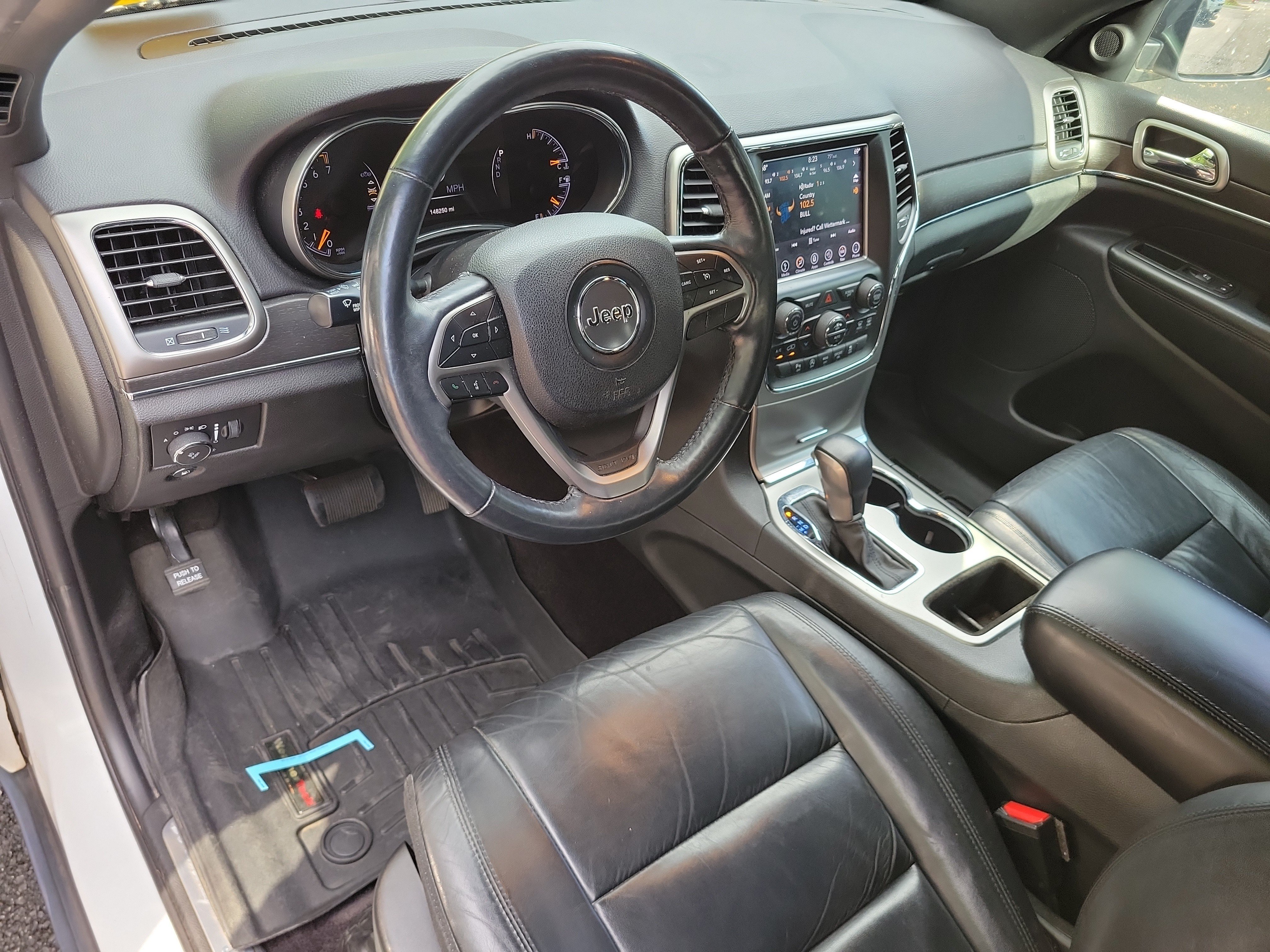 Used 2018 Bright White Clearcoat Jeep Limited image 8