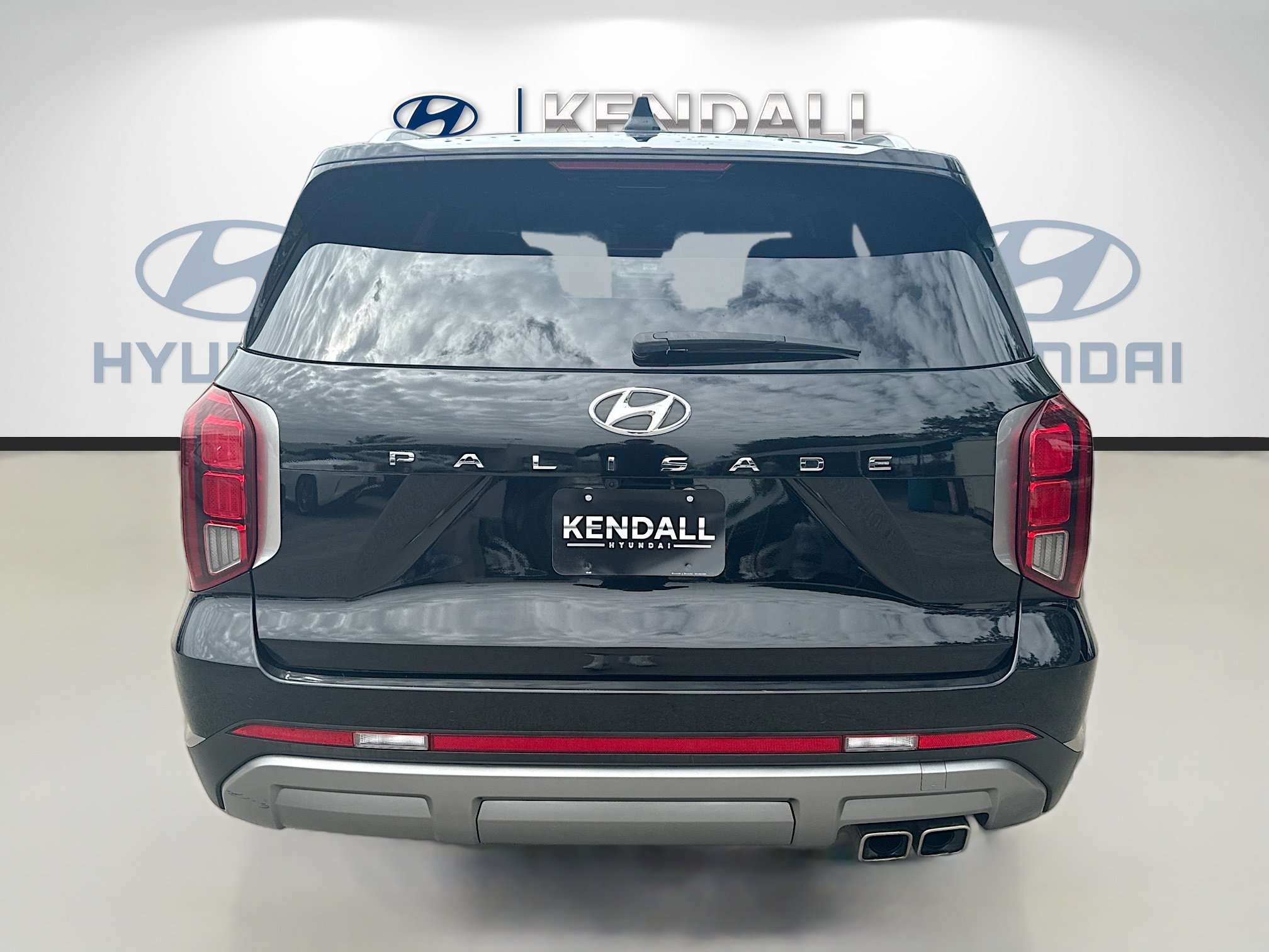 Used 2023 Abyss Black Pearl Hyundai SEL image 5