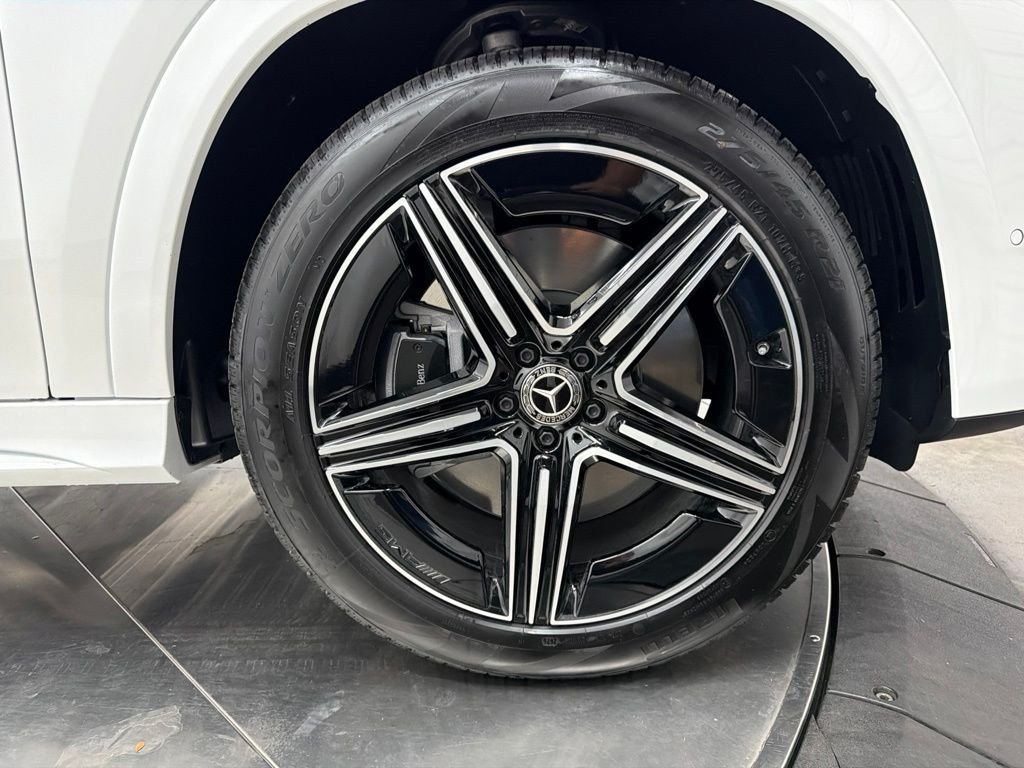 New 2027 MANUFAKTUR Moonlight White Metallic Mercedes-Benz GLE 450 Coupe image 9